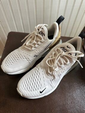 Nike Air Max 270 Women’s Running Shoes - Light Cream/Black. Size 8.5